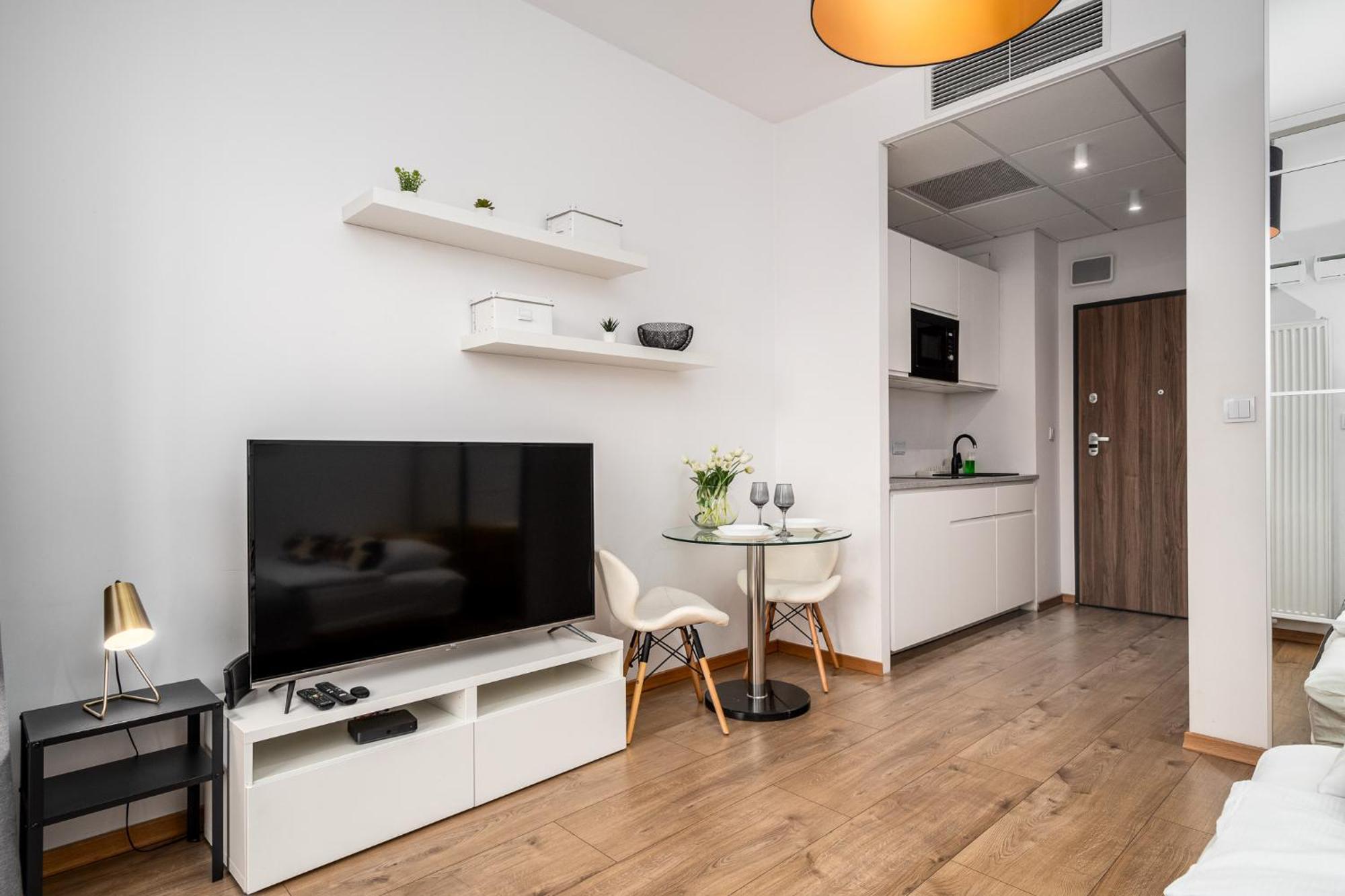 ורשה Prymasa Tysiaclecia 83A Free Garage By Perfect Apart מראה חיצוני תמונה